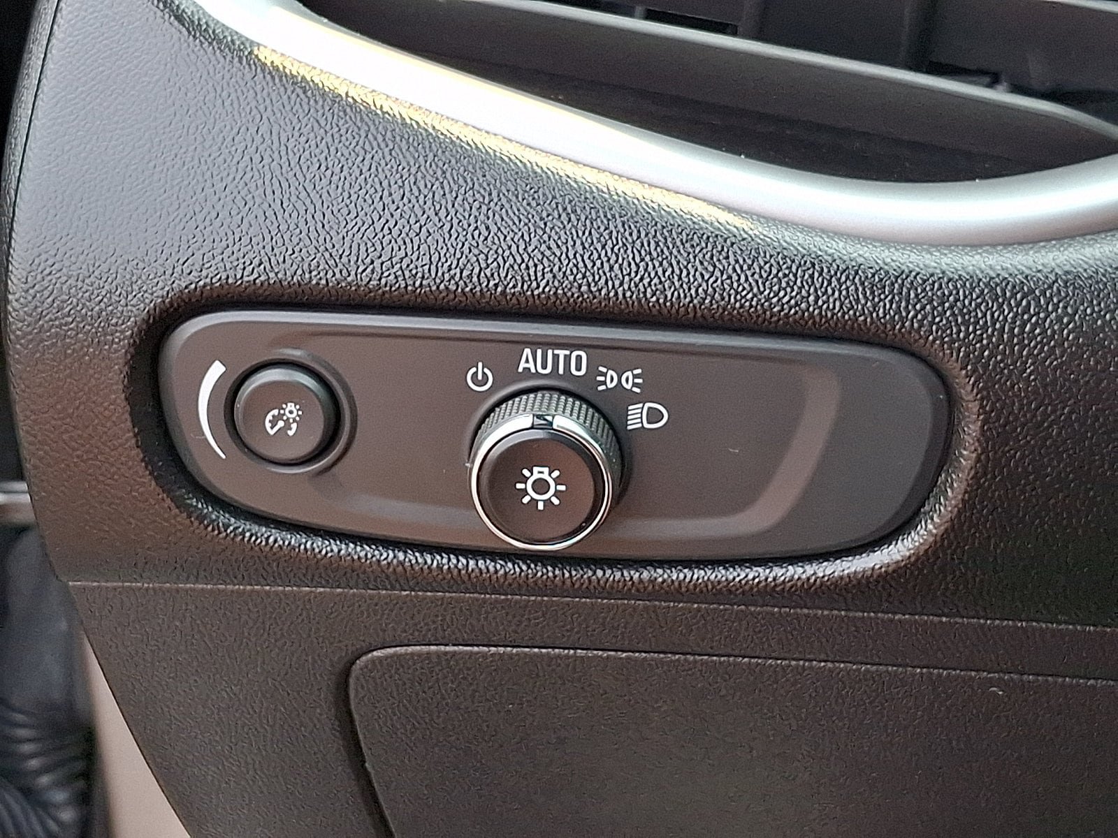 Used 2024 Chevrolet Malibu LT FWD image 26