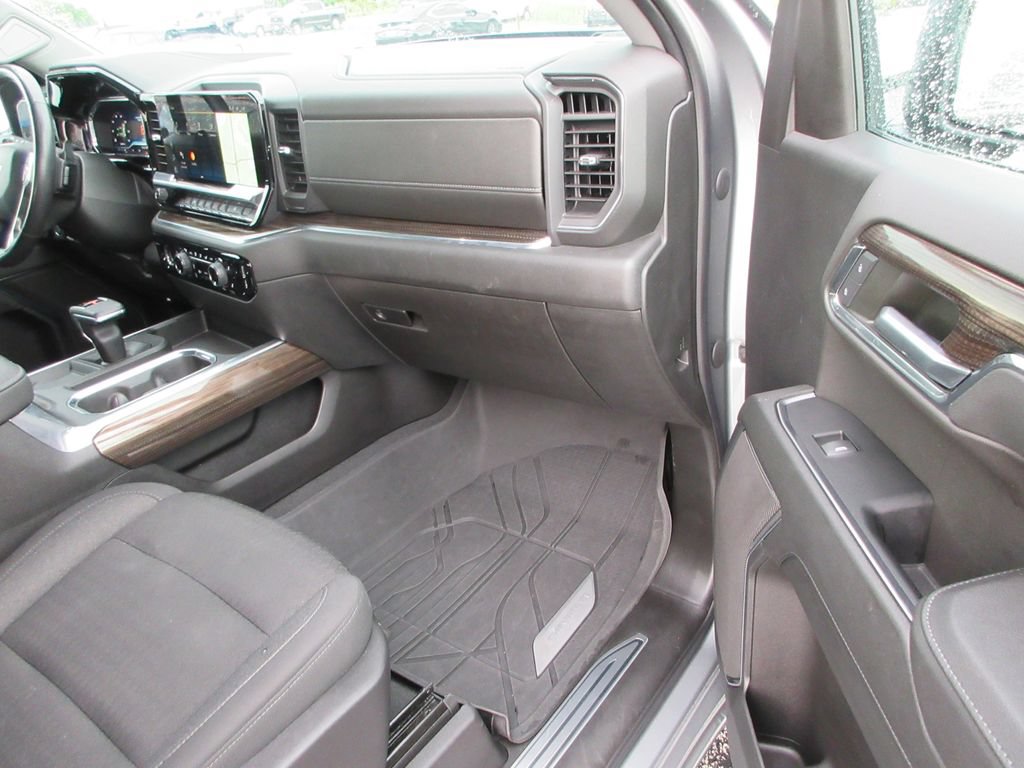 Certified 2023 Chevrolet Silverado 1500 RST w/ LPO, Dark Essentials Package AWD/4WD image 20
