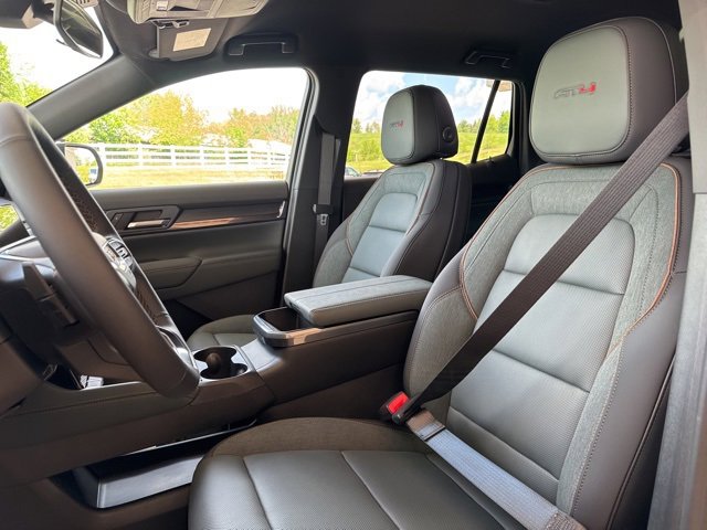 New 2026 GMC Terrain AT4 w/ Convenience Package III image 14