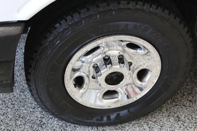 Used 2014 GMC Savana 3500 RWD image 29
