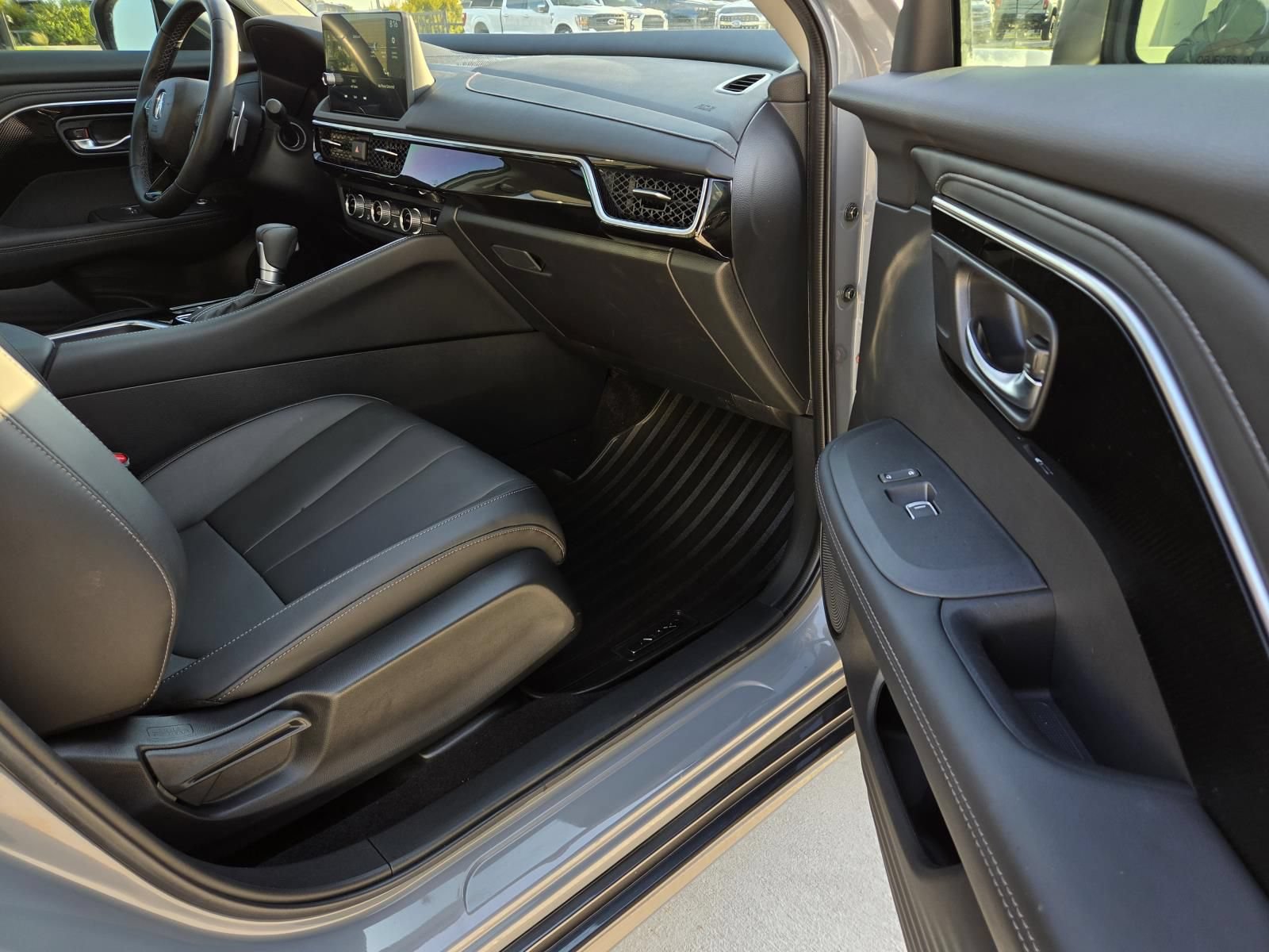 Used 2025 Acura ADX AWD image 8