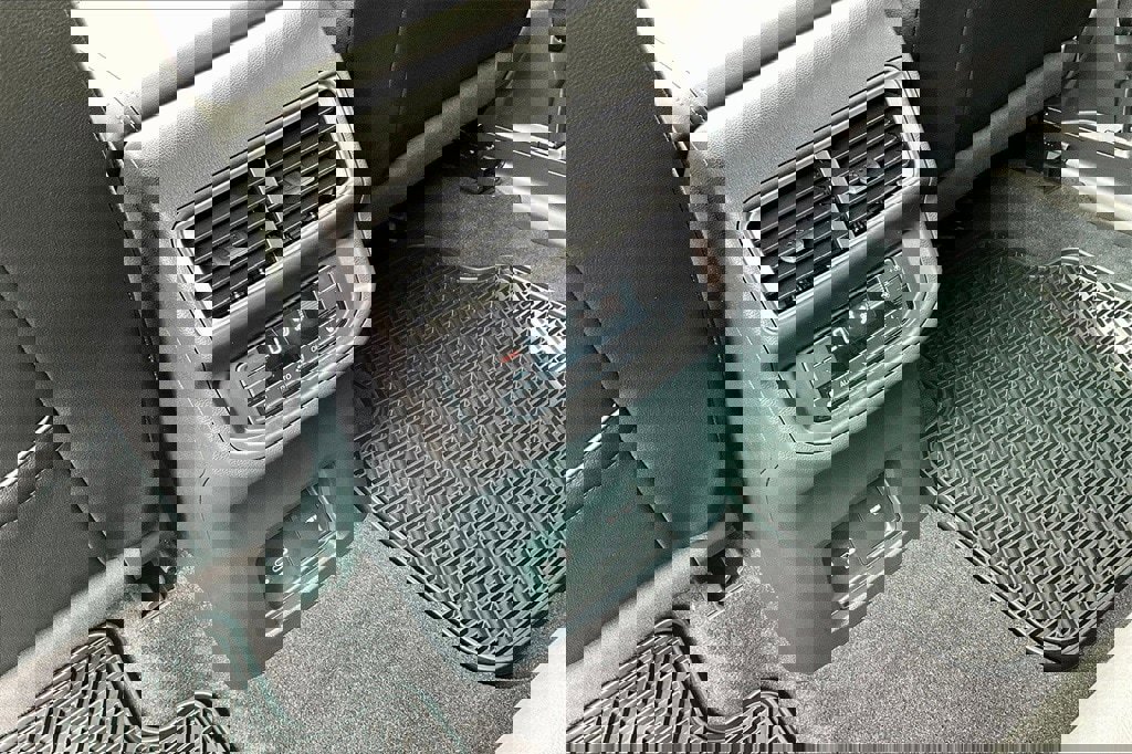 New 2026 Volkswagen Atlas SEL Premium R-Line image 17