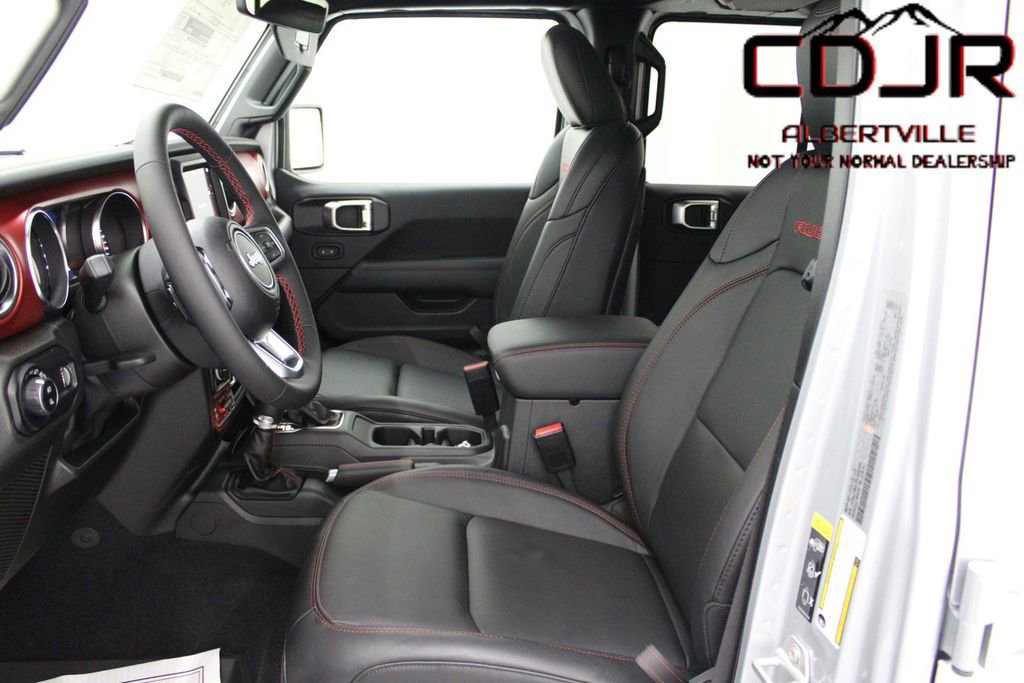 Used 2023 Jeep Gladiator Rubicon w/ Cold Weather Group image 18