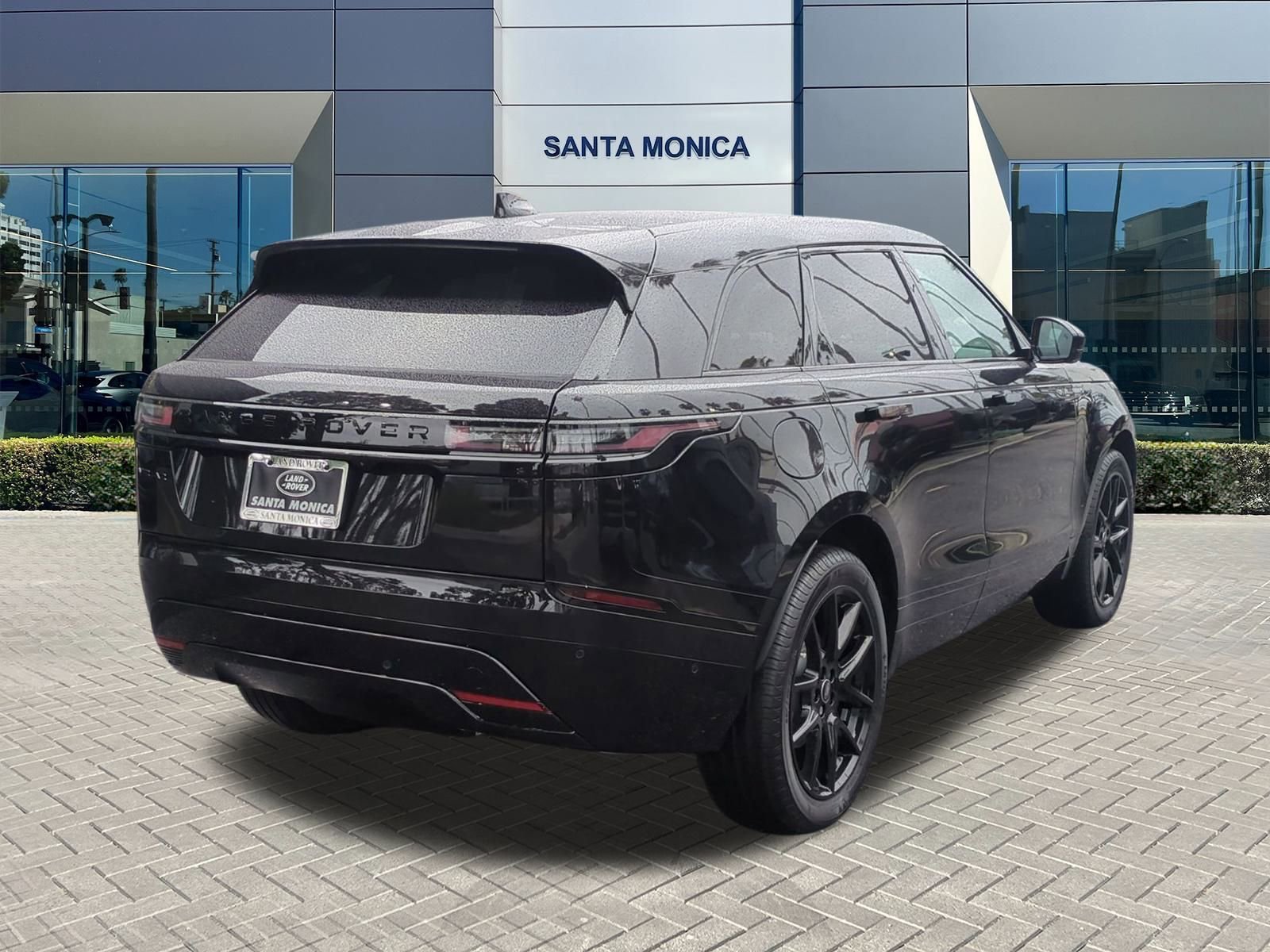 New 2026 Land Rover Range Rover Velar Dynamic SE image 5