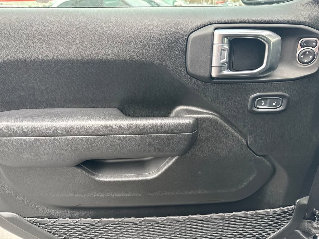 Used 2022 Jeep Wrangler Unlimited Sport image 11