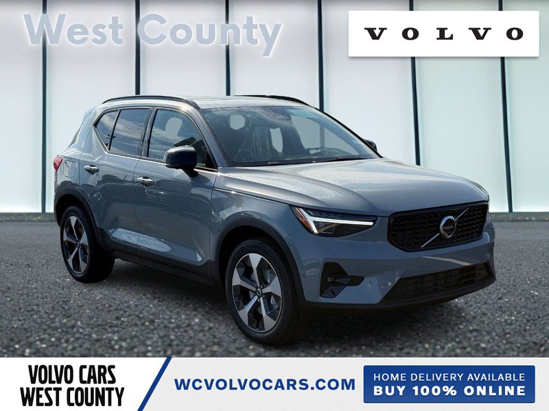 New 2026 Volvo XC40 B5 Plus w/ Protection Package Premier