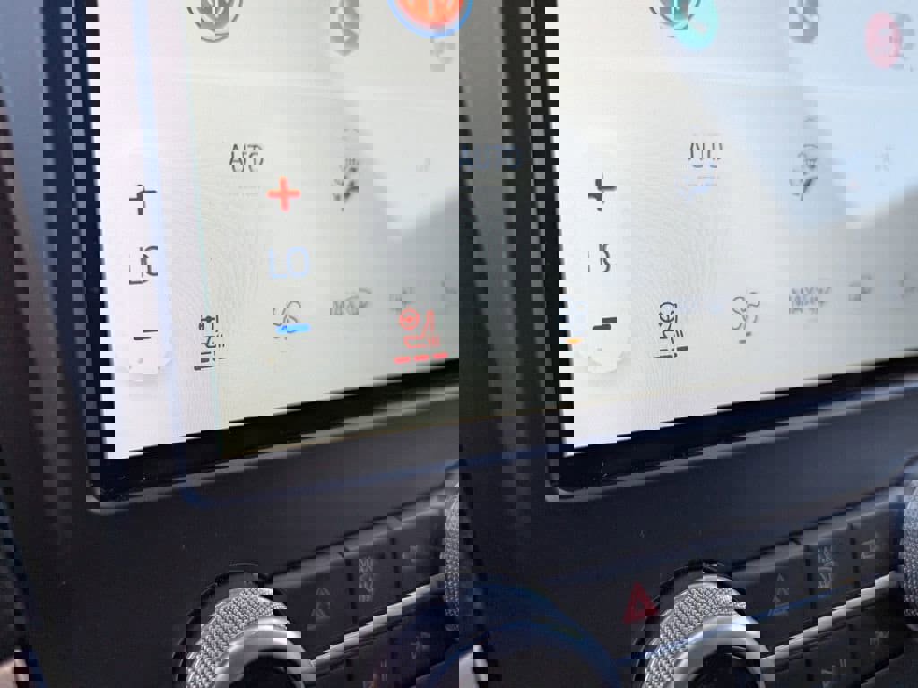 Used 2023 Ford Edge ST-Line image 22