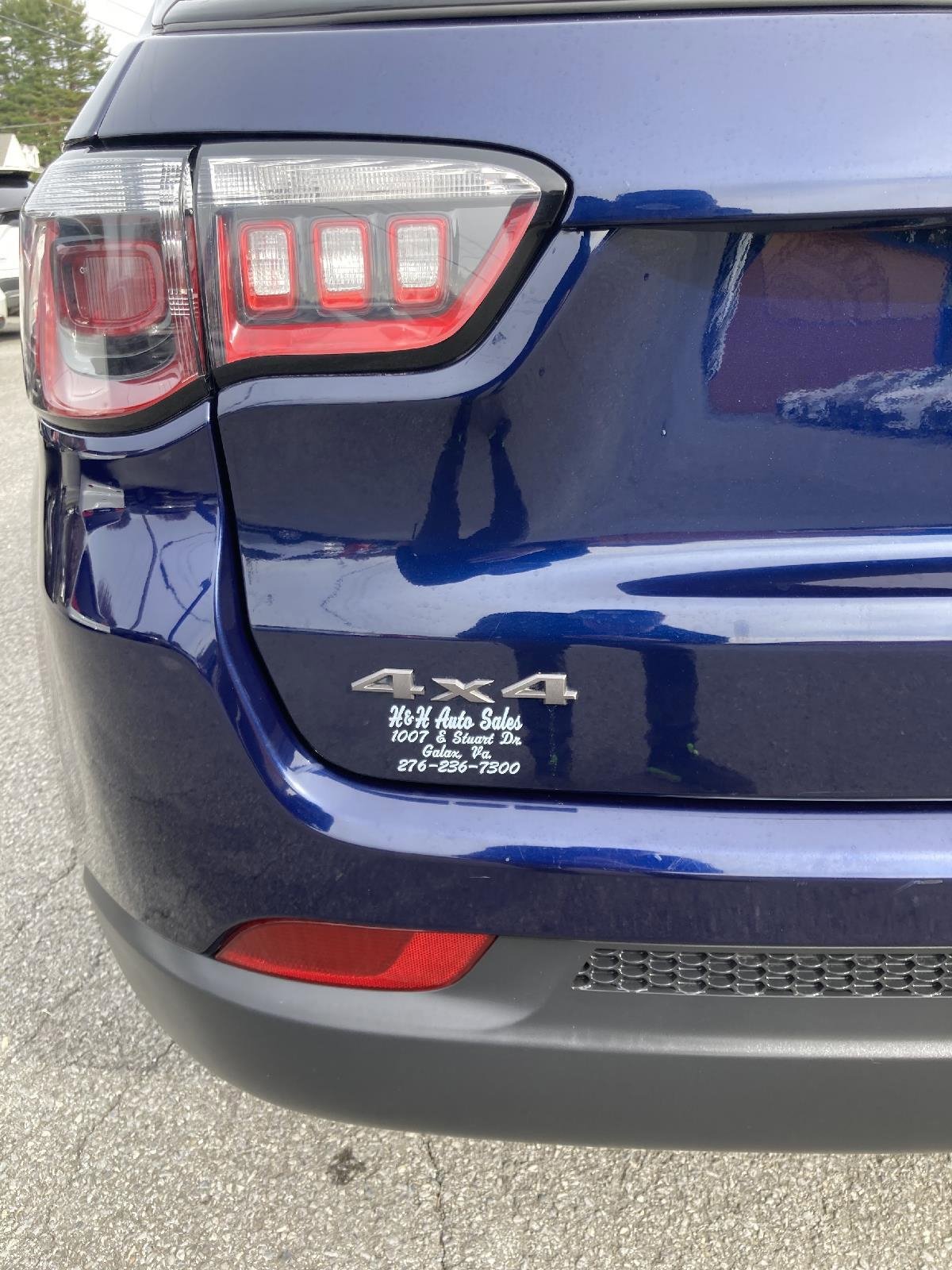 Used 2021 Jeep Compass Latitude image 13