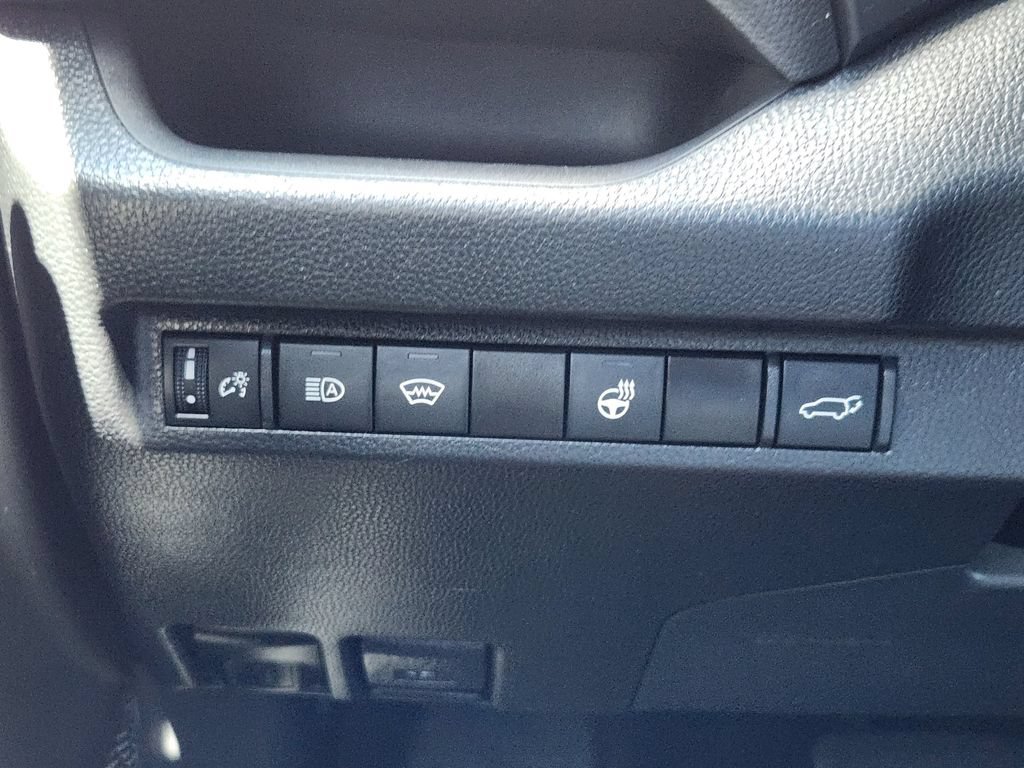 Used 2023 Toyota RAV4 XLE w/ Convenience Package AWD/4WD image 18