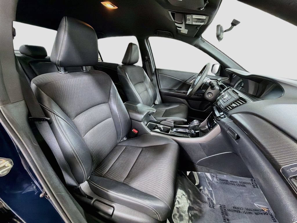 Used 2016 Honda Accord Sport image 26