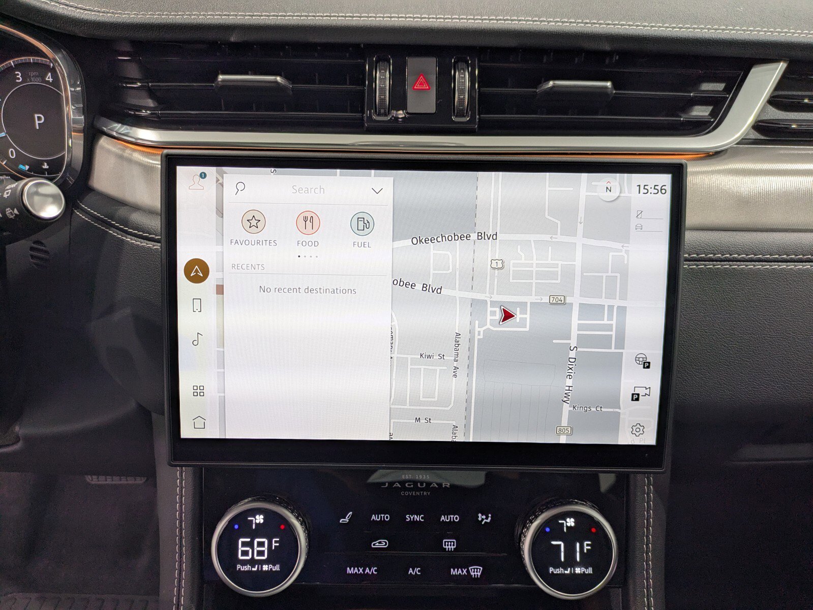 New 2026 Jaguar F-PACE R-Dynamic S image 17