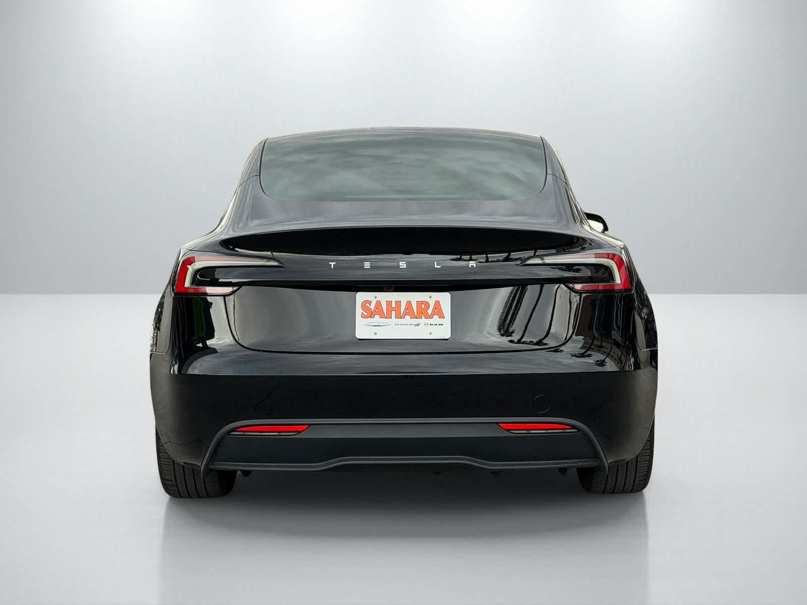 Used 2024 Tesla Model 3 Standard Range RWD image 5