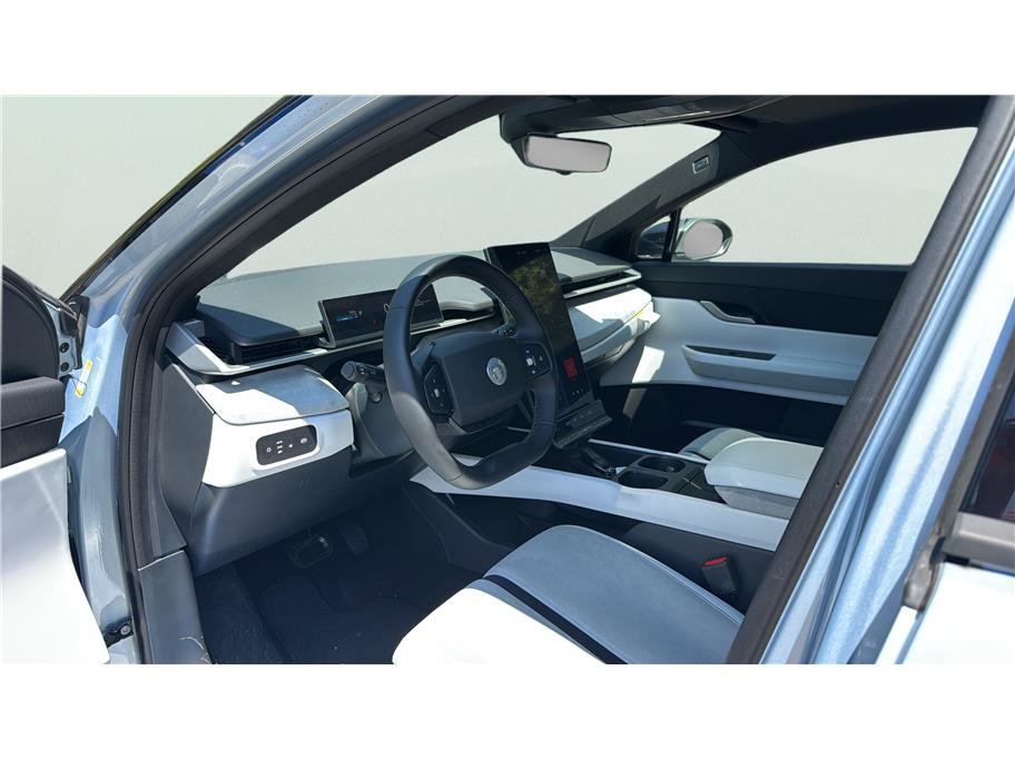 Used 2023 Fisker Ocean Ultra AWD/4WD image 9