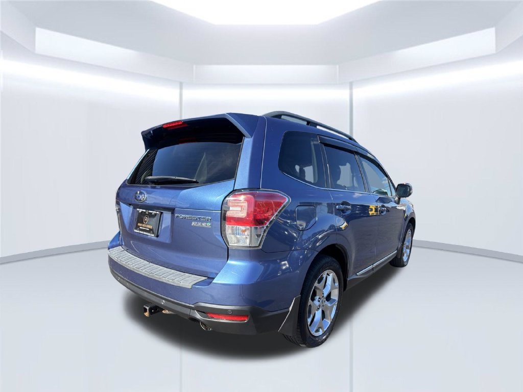 Used 2017 Subaru Forester 2.5i Touring AWD/4WD image 6