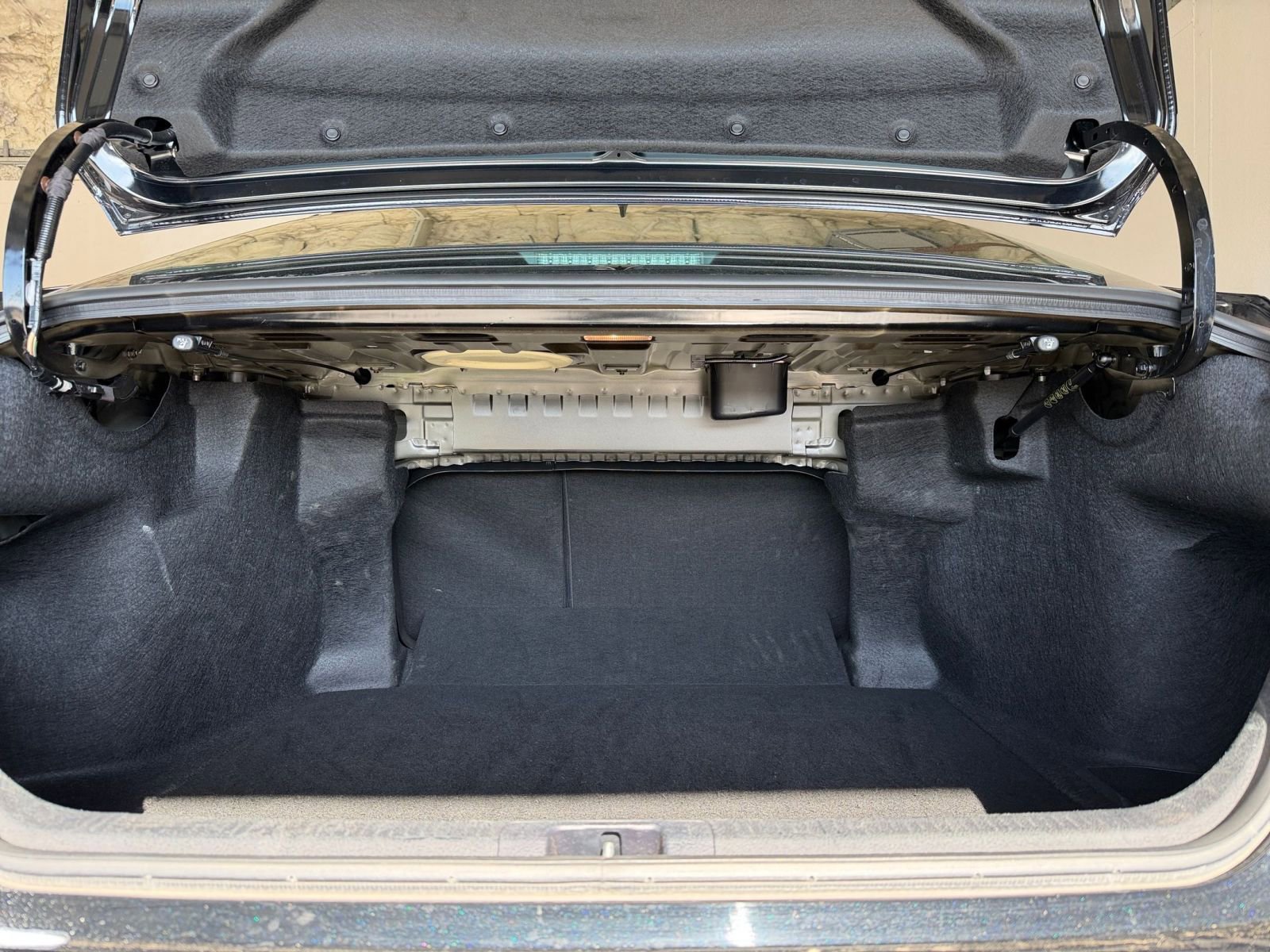 Used 2025 Toyota Camry LE image 30