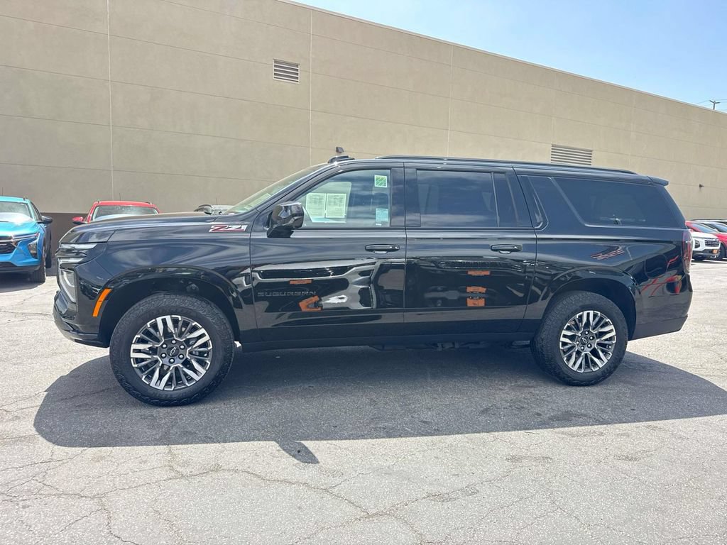 Used 2025 Chevrolet Suburban Z71 AWD/4WD image 5