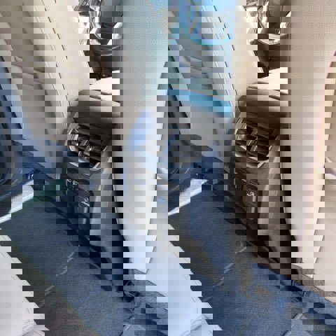 Used 2019 Chevrolet Blazer Premier w/ Driver Confidence II Package image 11