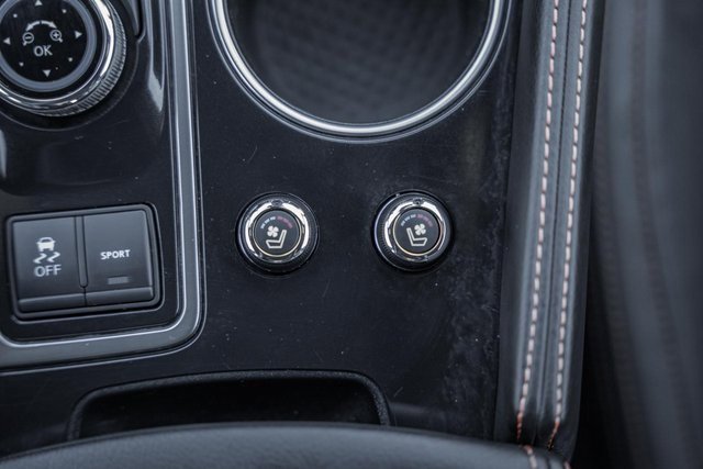 Used 2022 Nissan Maxima SR w/ Sport Mat Group image 25