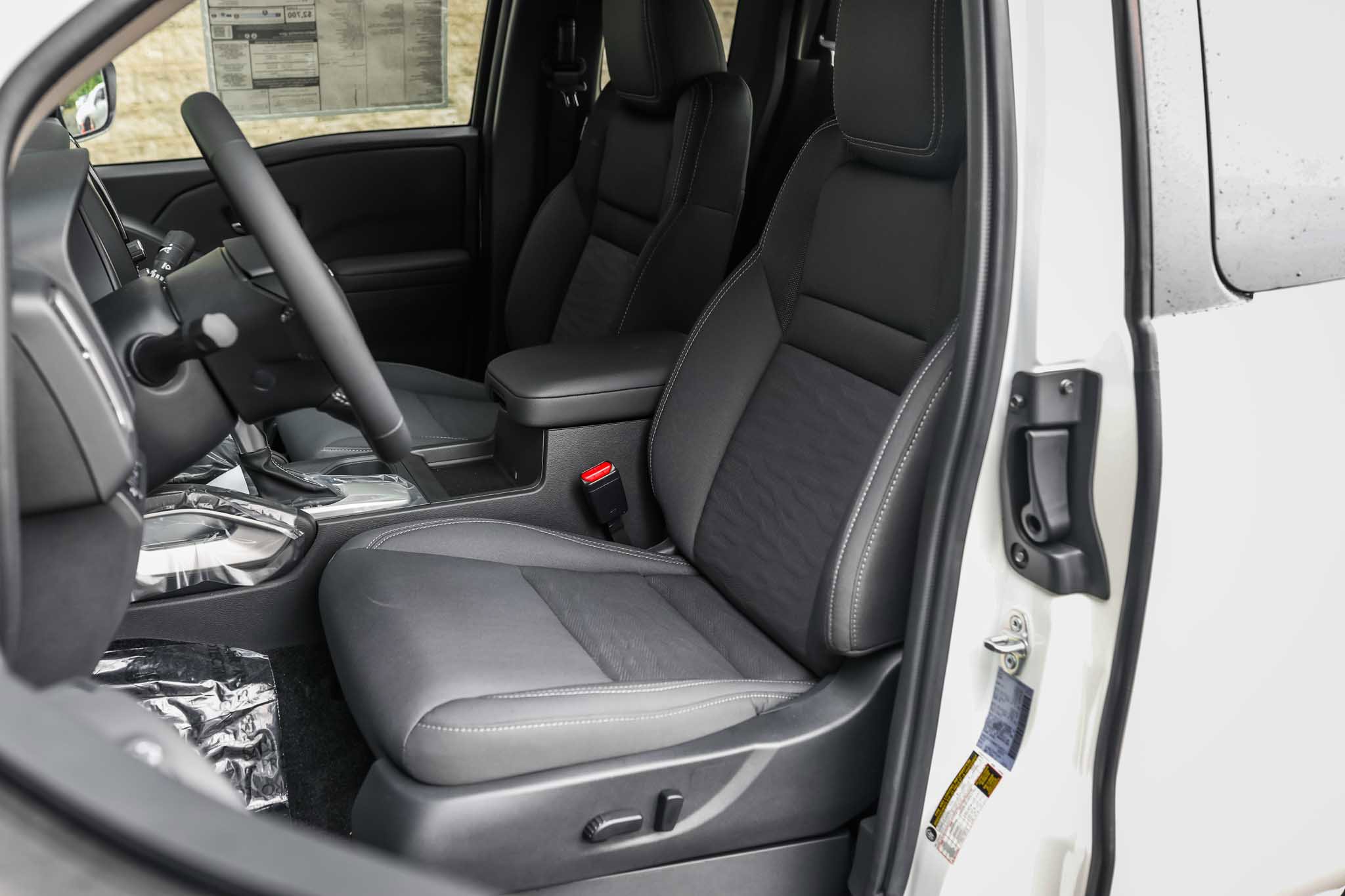 New 2024 Nissan Frontier SV w/ SV Convenience Package image 12