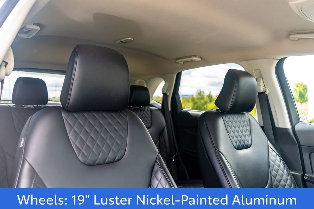 Used 2024 Ford Edge Titanium image 13