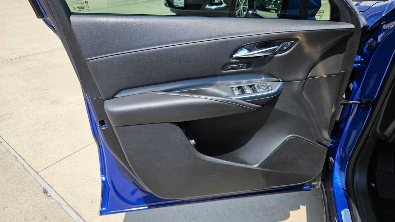 Used 2021 Cadillac XT4 Premium Luxury FWD image 13