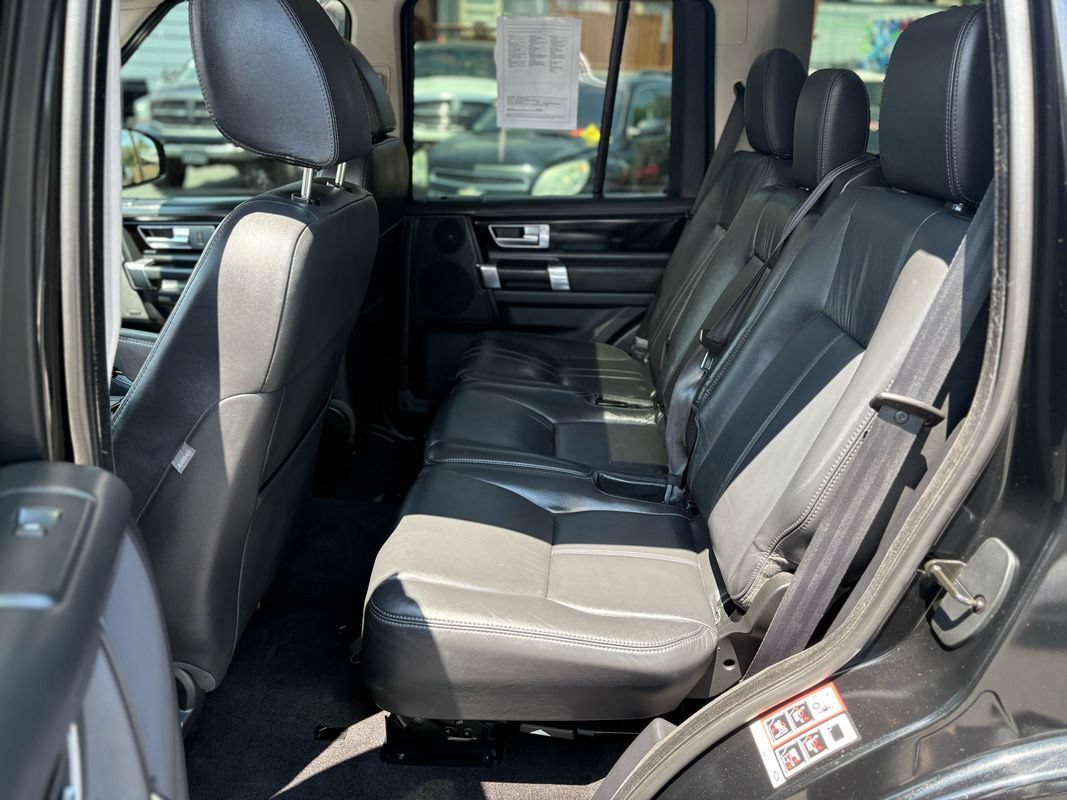 Used 2015 Land Rover LR4 HSE LUX AWD/4WD image 18
