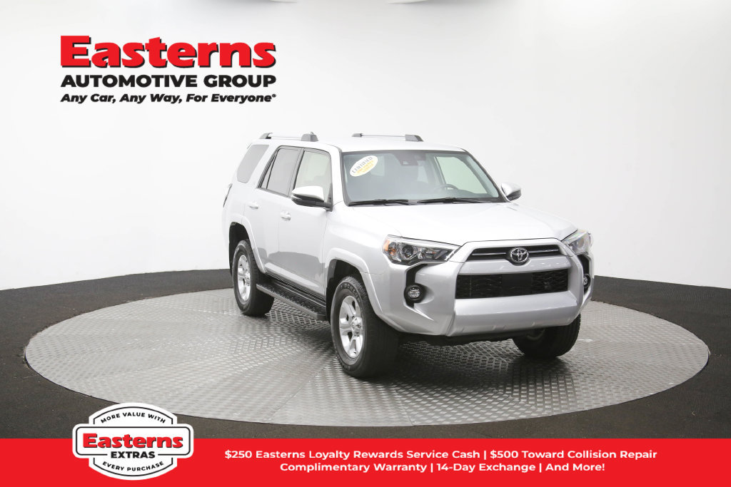 Used 2024 Toyota 4Runner SR5 AWD/4WD image 46