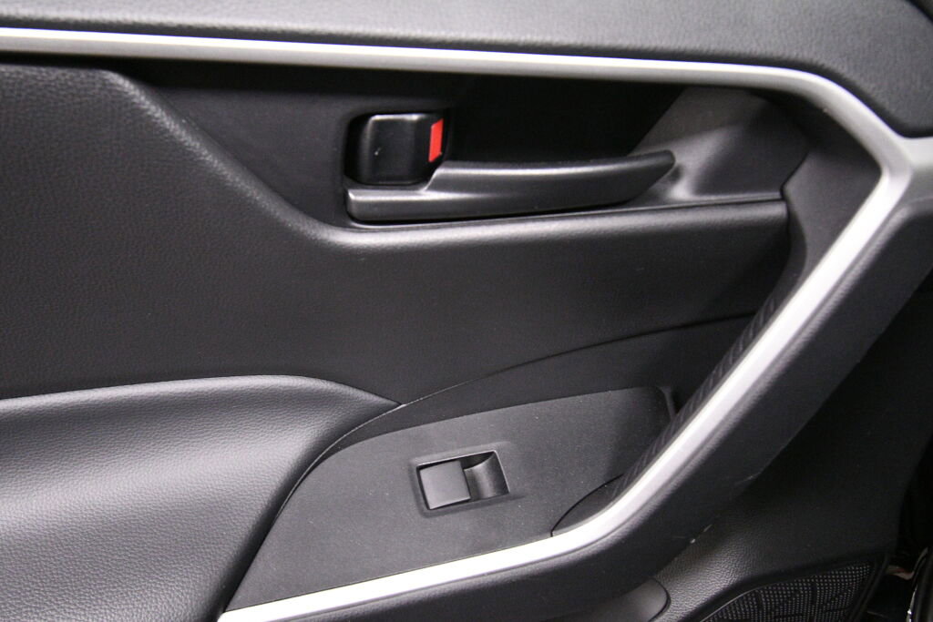 Certified 2024 Toyota RAV4 LE image 20