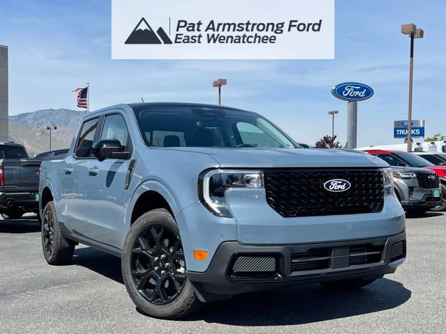 New 2026 Ford Maverick Lariat w/ Black Appearance Package