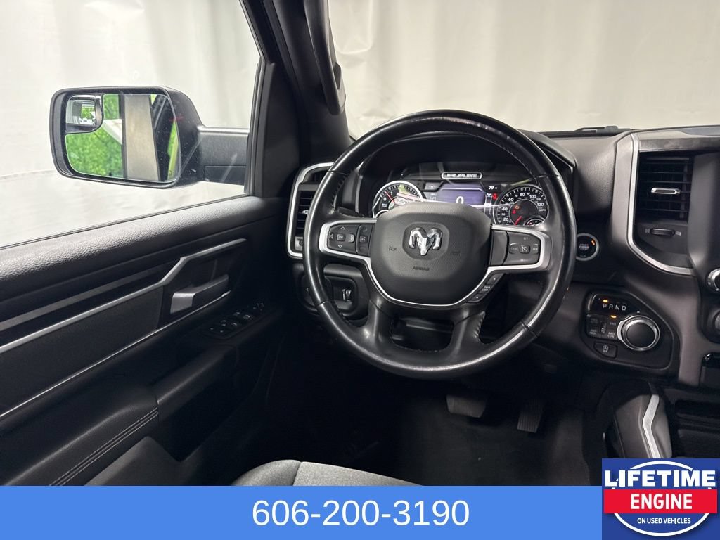 Used 2023 RAM 1500 Big Horn AWD/4WD image 29