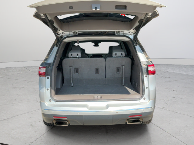 Used 2020 Chevrolet Traverse Premier FWD image 25