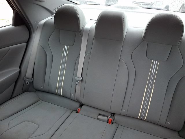 Certified 2023 Hyundai Elantra SEL w/ Convenience Package FWD image 18