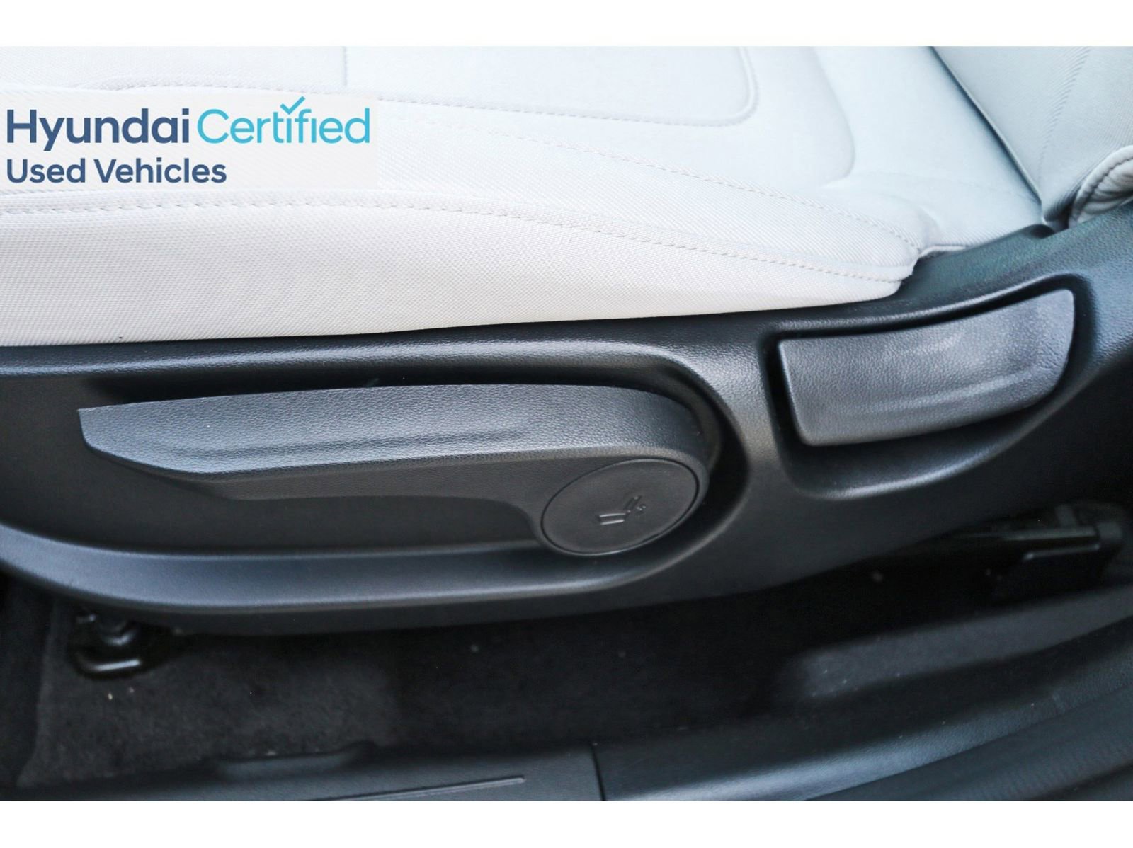 Certified 2026 Hyundai Tucson SE image 30