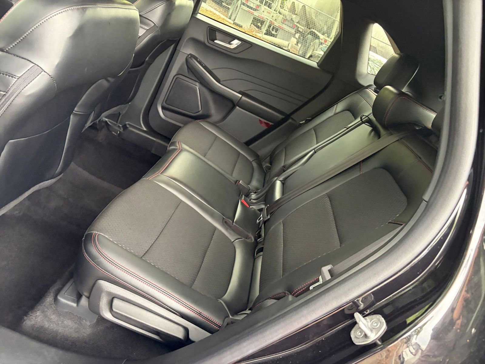 Used 2025 Ford Escape ST-Line AWD/4WD image 35