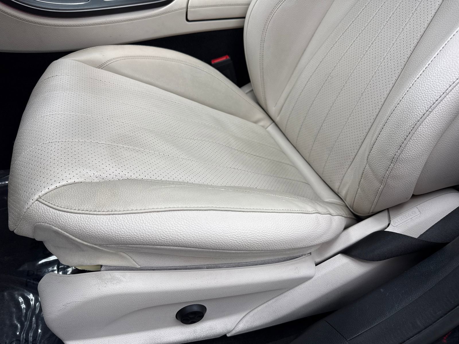 Used 2019 Mercedes-Benz E 300 w/ Premium 1 Package image 35