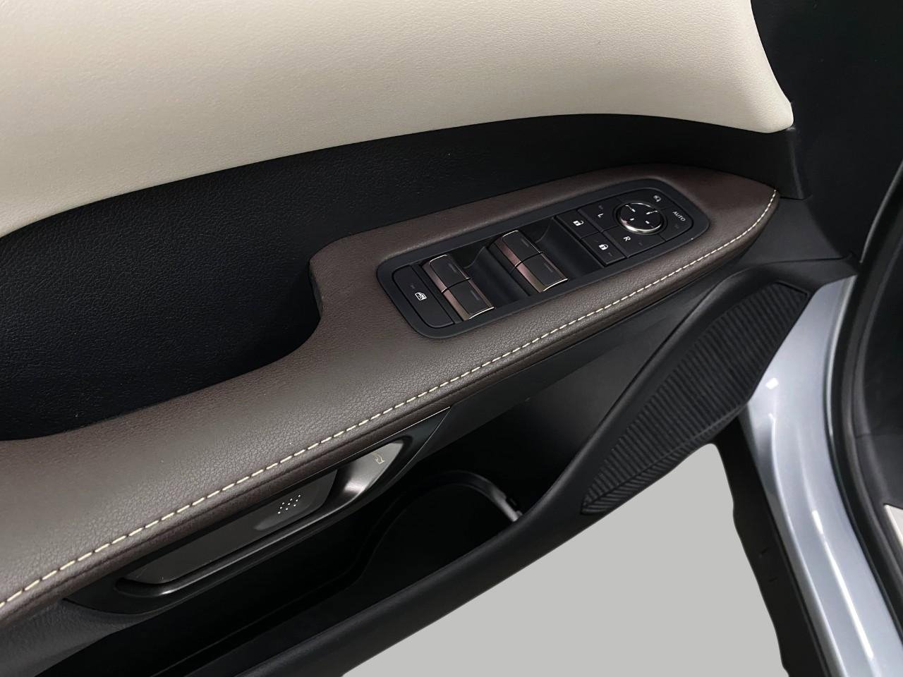 New 2025 Lexus RX 350 AWD image 32
