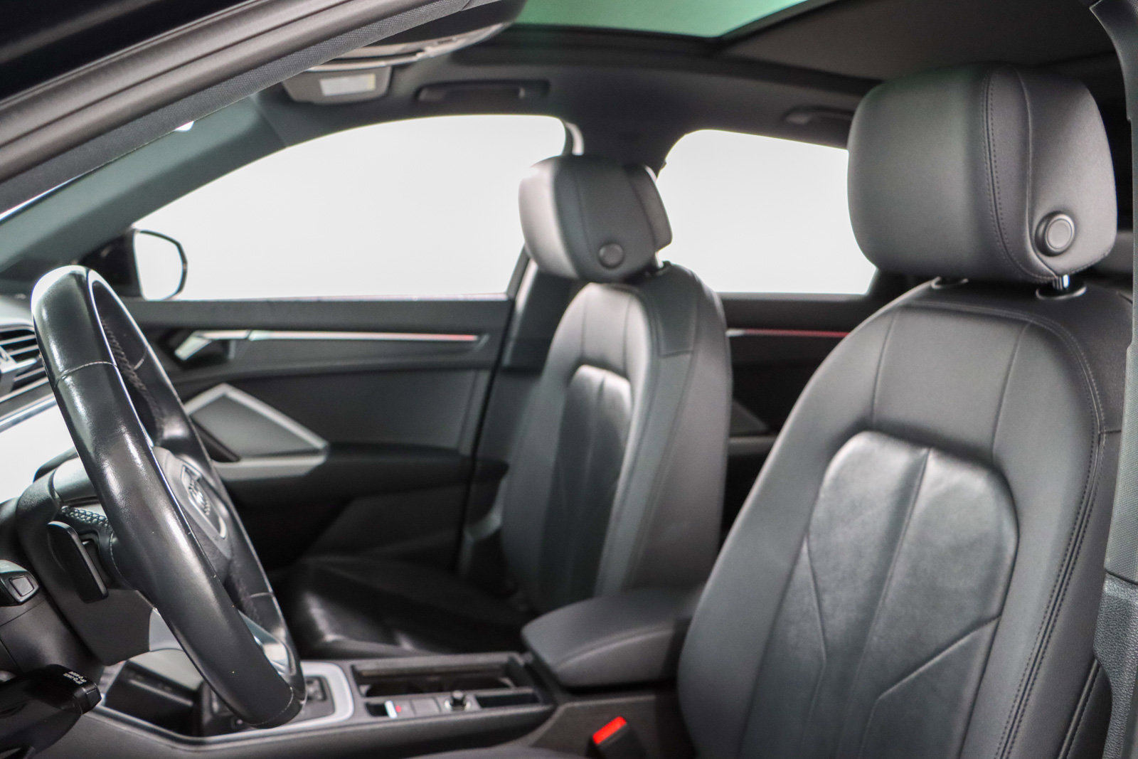 Used 2022 Audi Q3 2.0T Premium Plus w/ Premium Plus Package image 24