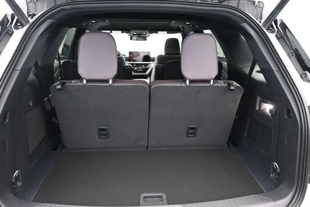 New 2026 Ford Explorer Platinum RWD image 9