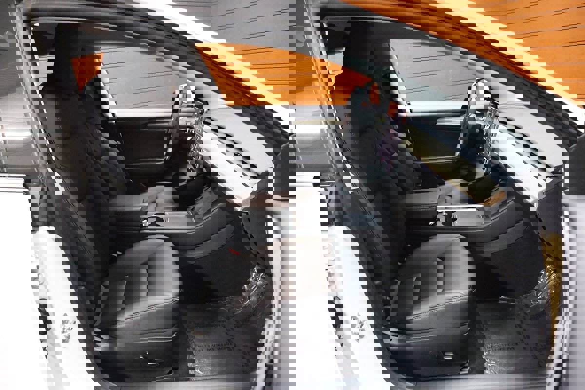 Used 2023 Tesla Model 3 Standard Range image 55