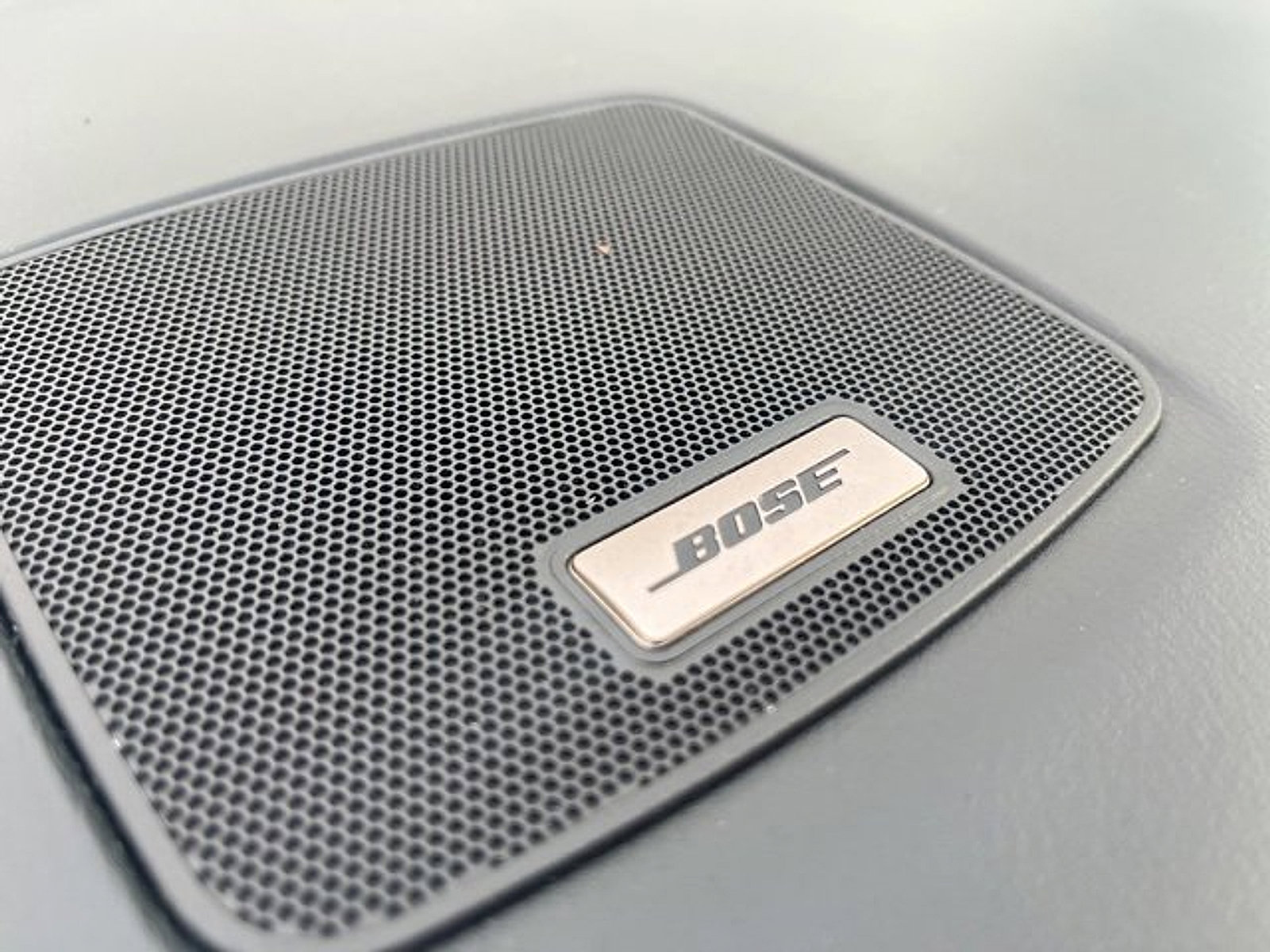 Used 2017 INFINITI QX60 AWD w/ Premium Plus Package image 14