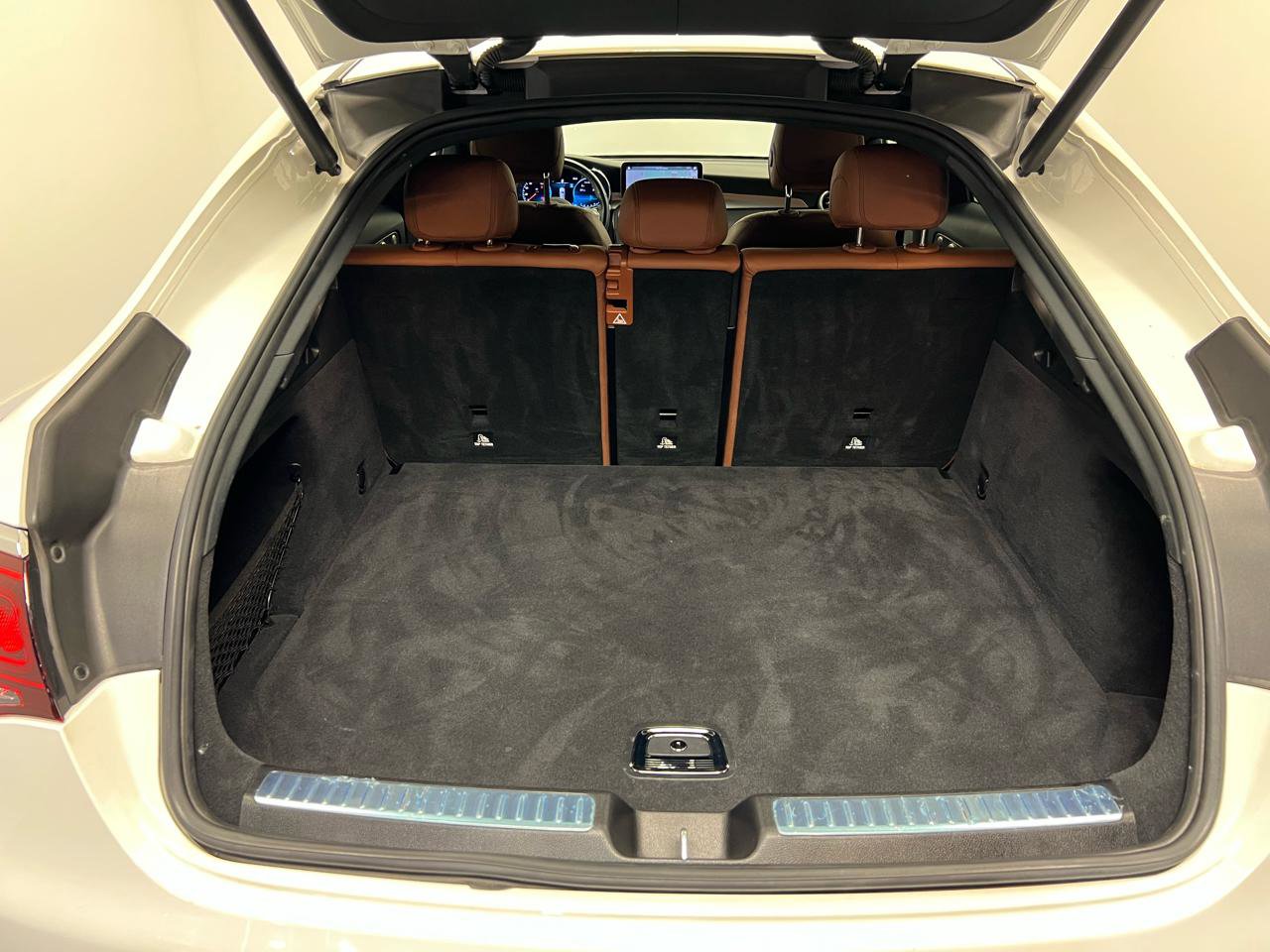 Used 2021 Mercedes-Benz GLC 300 4MATIC Coupe image 31