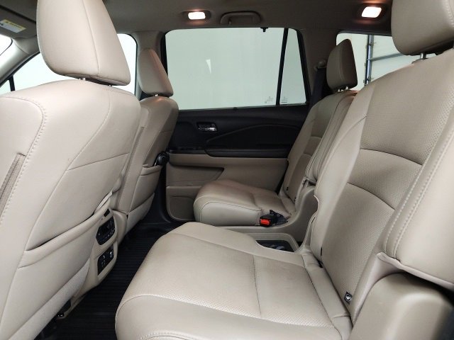 Used 2021 Honda Pilot Elite image 11