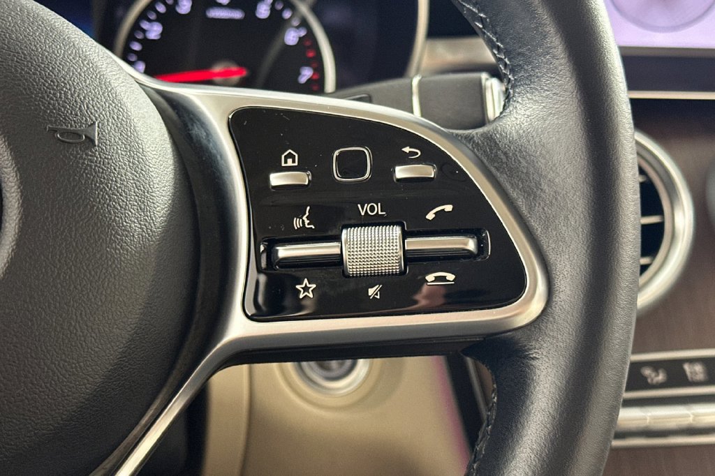 Certified 2022 Mercedes-Benz GLC 300 4MATIC image 29