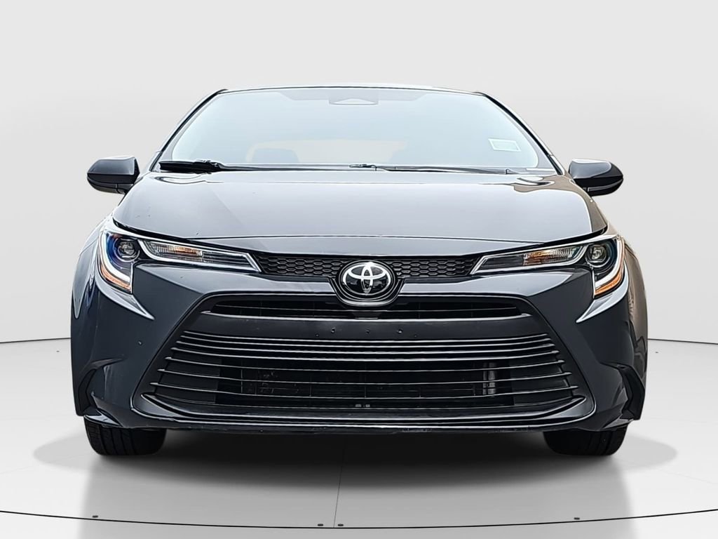 Certified 2023 Toyota Corolla LE image 2