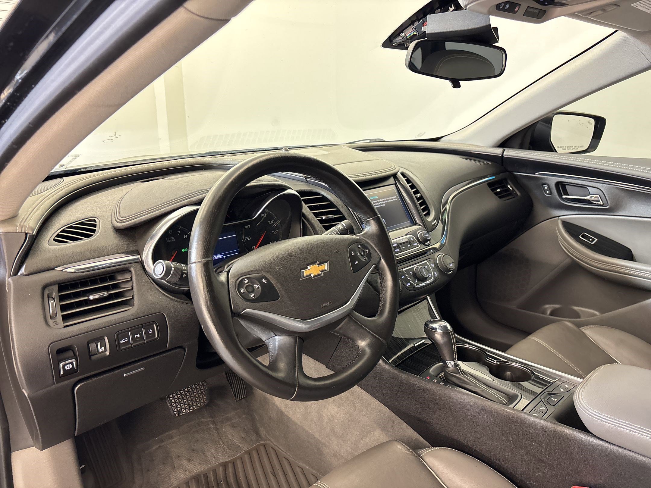 Used 2016 Chevrolet Impala LTZ image 4