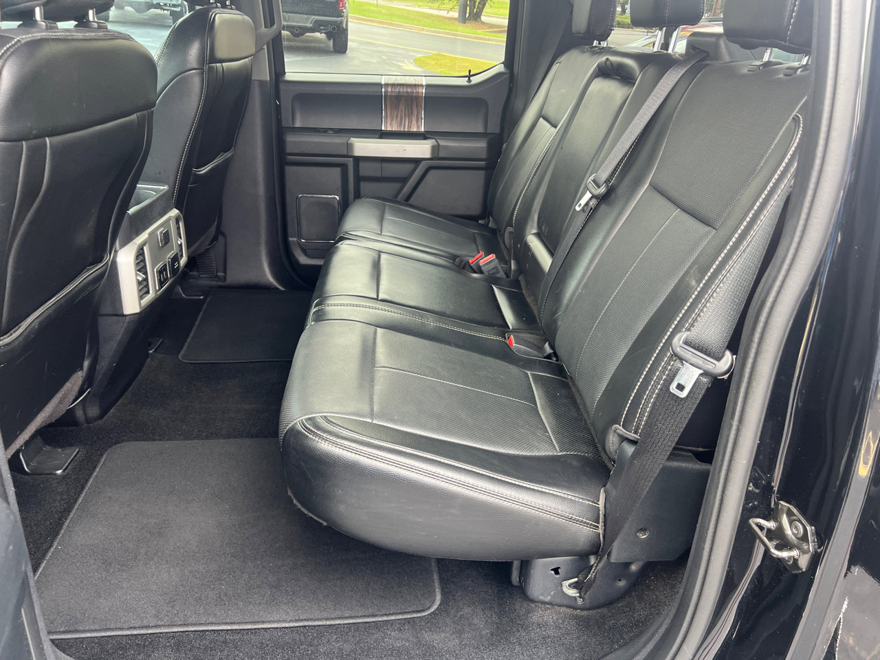 Used 2018 Ford F150 Lariat image 7