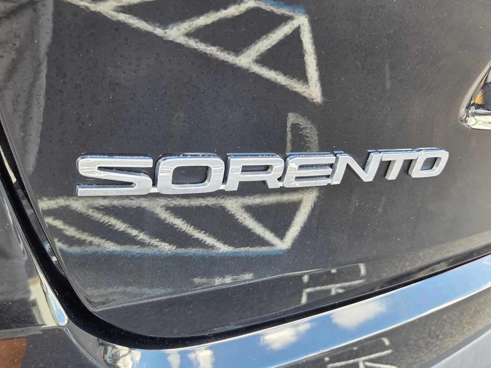 Used 2018 Kia Sorento L FWD image 16