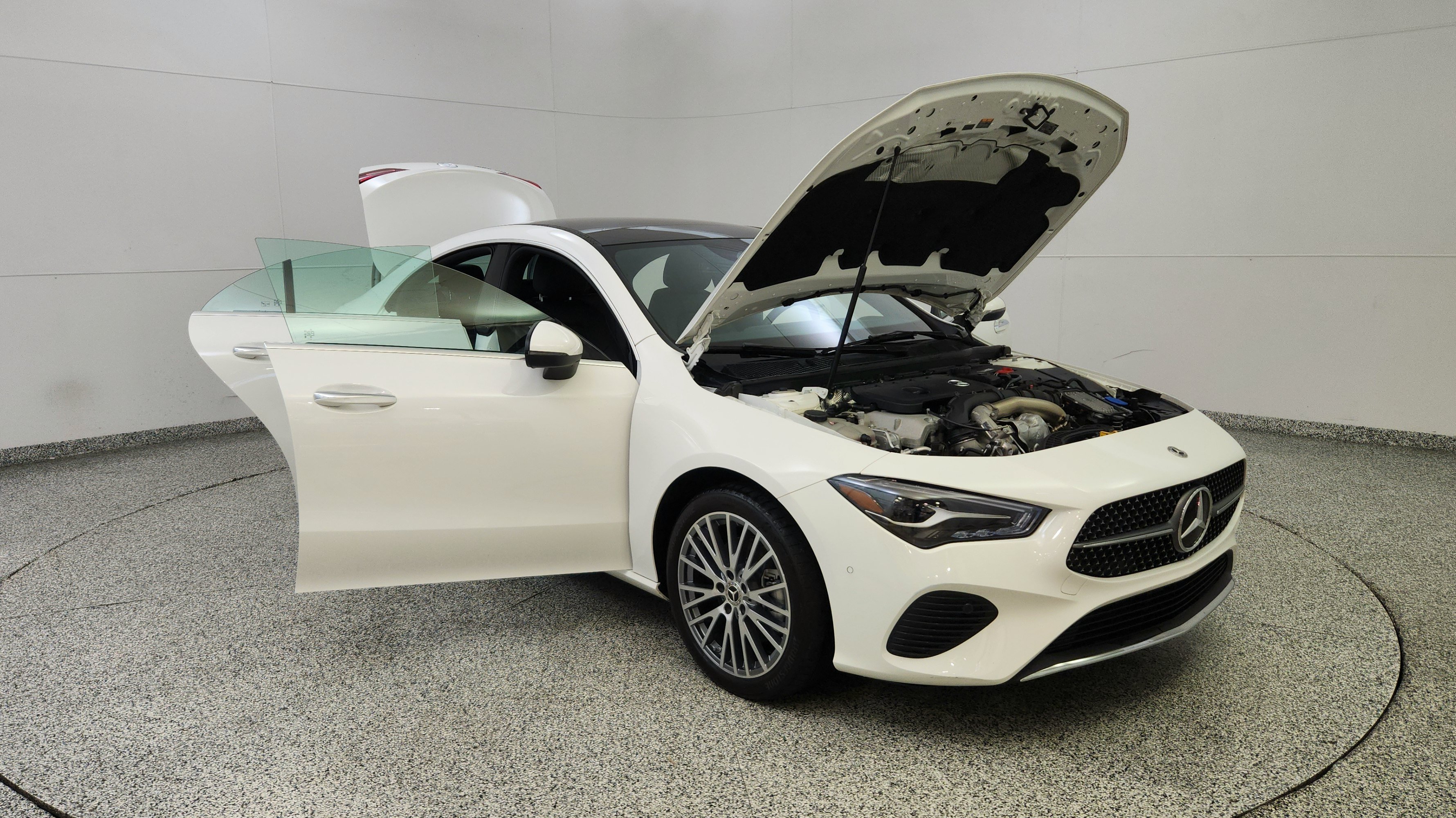 Used 2025 Mercedes-Benz CLA 250 image 9