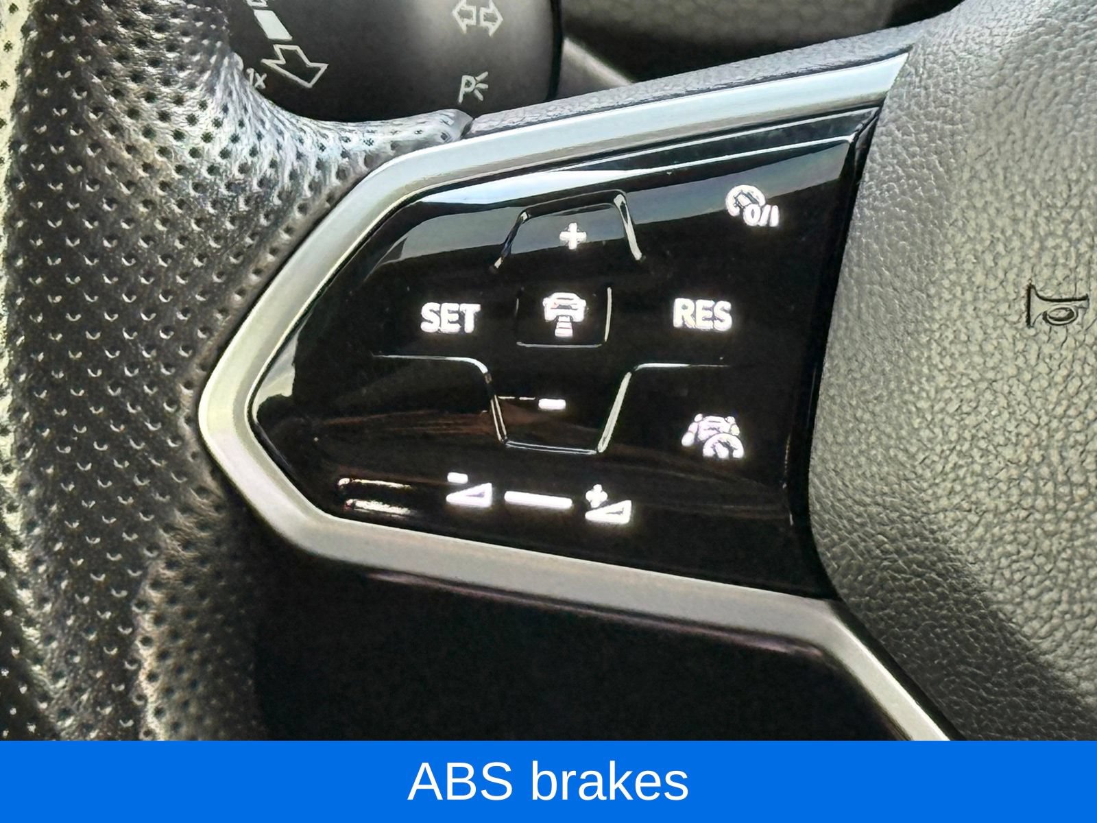 Used 2023 Volkswagen GTI Autobahn FWD image 33