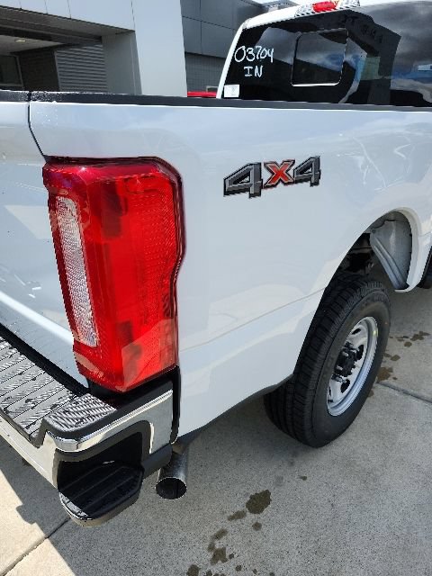 New 2026 Ford F350 XL w/ XL Chrome Package AWD/4WD image 13